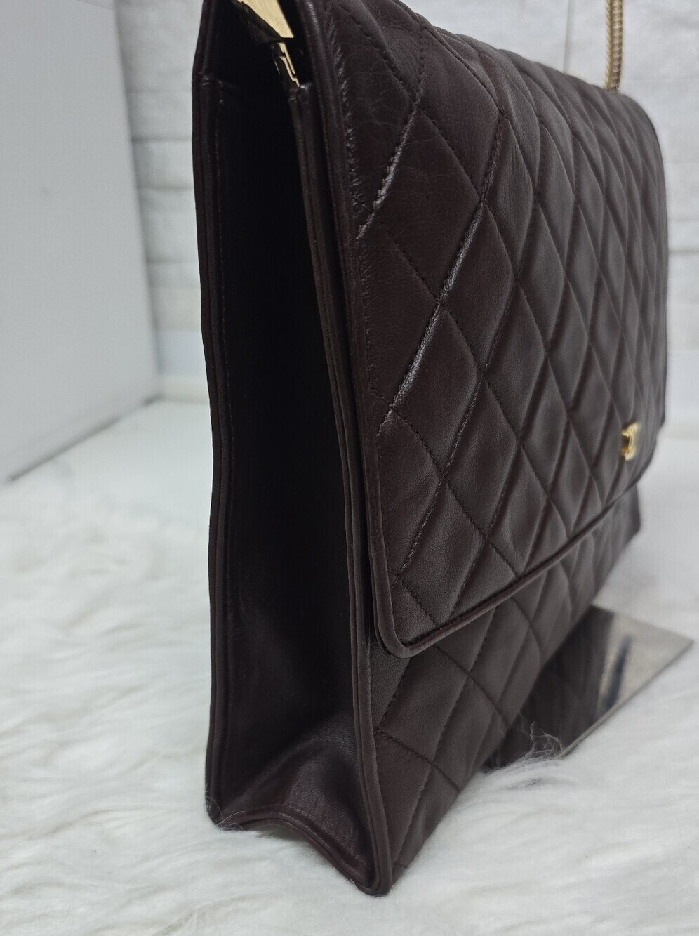 Gorgeous Chanel Quilted Leather Clutch (Convertible) - Picture 2 of 14
